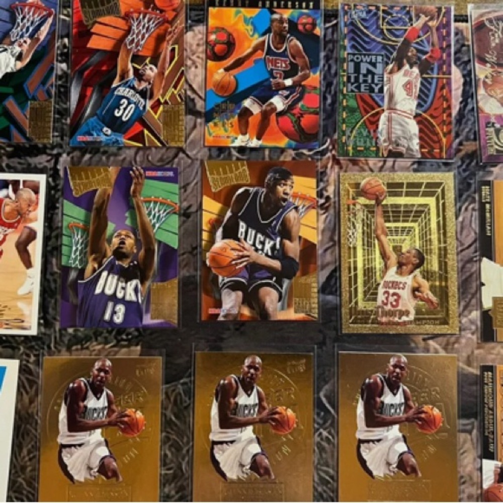 ULTIMATE Vintage SPORT Card Pack (NFL MLB NBA NHL) LOOK FOR MJ & TIGER ROOKIES!